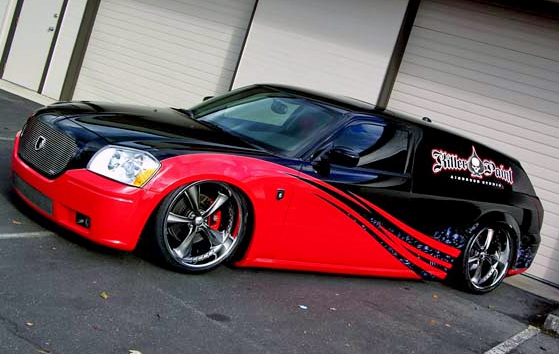 Hemi-powered 357 Dodge Magnum painted by Mike Lavallee for SEMA Show is 