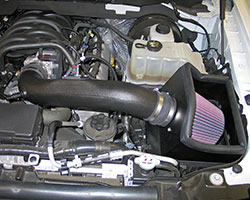 Engine bay of Ford F150 with K&N Air Intake 57-2580 installed