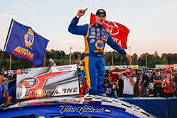 Todd Gilliland wins NASCAR K&N Pro Series at Evergreen Speedway