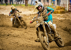 CycleTrader/Rock River Yamaha’s Alex Martin moved past RJ Hampshire on lap 2 of the 1st Lucas Oil/AMA Pro MX moto at Budds Creek