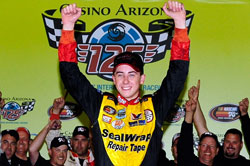 Ryan Blaney and team celebrating their victory in Phoenix