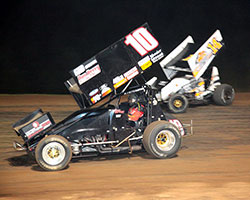 Terry Gray and Zach Pringle battled for the lead at the Hammerdown at Hammer Hill early on, only to eventually fall behind Tim Crawley, who walked away victorious