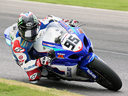 Roger Lee Hayden used the power and handling of his K&N filters equipped Yoshimura Suzuki GSX-R1000 to trip the scoring beam