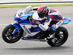 Jake Lewis ran strong aboard his K&N equipped Yoshimura Suzuki GSX-R1000 leading early in race 2