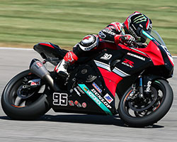 MotoAmerica fans at Indy took photos all weekend of the special red and black 30th anniversary GSX-R750 color scheme used on Hayden’s Suzuki GSX-R1000 Superbike