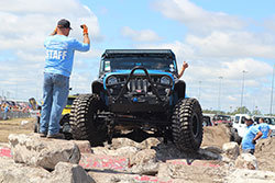Jeep Beach 2016 extreme obstacle course broken concrete