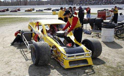 In NASCAR Whelen Modified Tour series Santos campaigns in the No. 4 Mystic Missile Dodge.