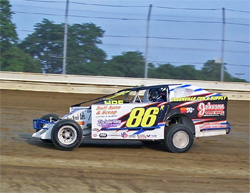Big Block Dirt Modified driver Rob Curtis at Sharon Speedway in Hartford, Ohio