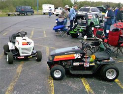 K&N has signed on the father and daughter racing team of Ken and Katie Jones of Mendota, Illinois to become the K&N Sponsored Lawn Mower Racing Team