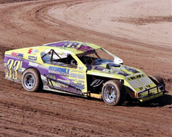 Billy wormsbecker exoereinced a successful season in 2011, earning the Victorville Raceway Park class Champion.