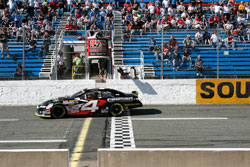 Sergio Pena wins NASCAR K&N Pro Serie East race at South Boston Speedway in Virginia