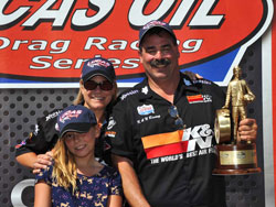 Steve Williams and Family in Victory Lane at the O'Reilly Auto Parts NHRA Northwest Nationals