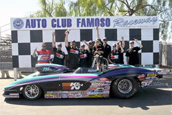 Steve Williams in the Winner's Circle after defeating Val Torres Junior in a very close race, photo by Bob Johnson