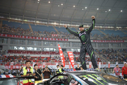 The WDS fans at Luoyang New District Stadium in China showed their sincere appreciation for Vaughn Gittin Jr - Photo by Larry Chen